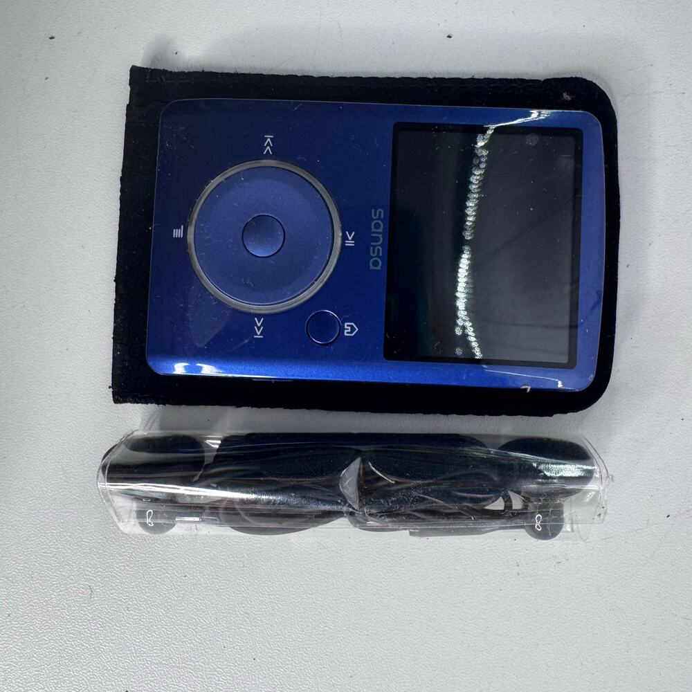 Open Box SanDisk Sansa Fuze Blue (4 GB) Digital Media Player 2008 Complete - Picture 6 of 6